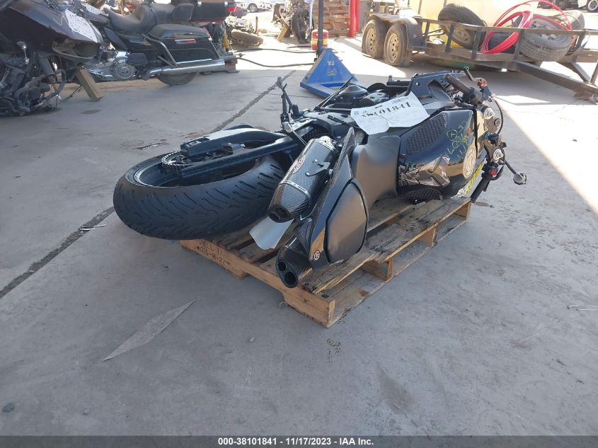 2011 YAMAHA YZFR1 JYARN23E9BA009607