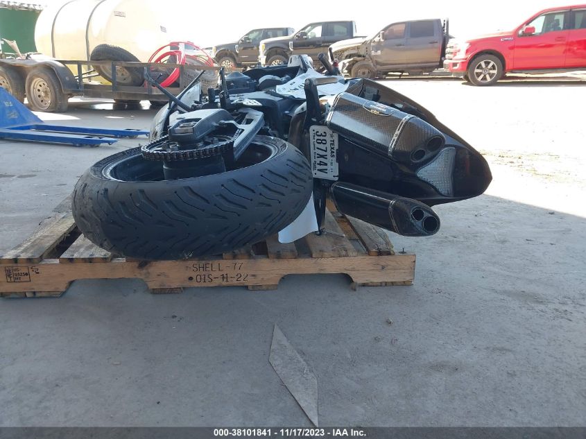 2011 YAMAHA YZFR1 JYARN23E9BA009607