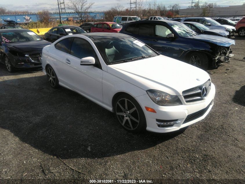 2015 MERCEDES-BENZ C 250 - WDDGJ4HB7FG398502