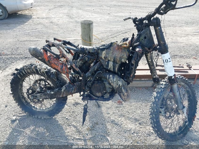 2023 KTM 150 XC-W TPI - VBKXWG238PM194274