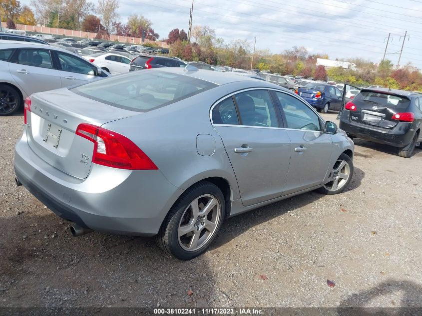 2013 VOLVO S60 T5 - YV1612FH3D1234434