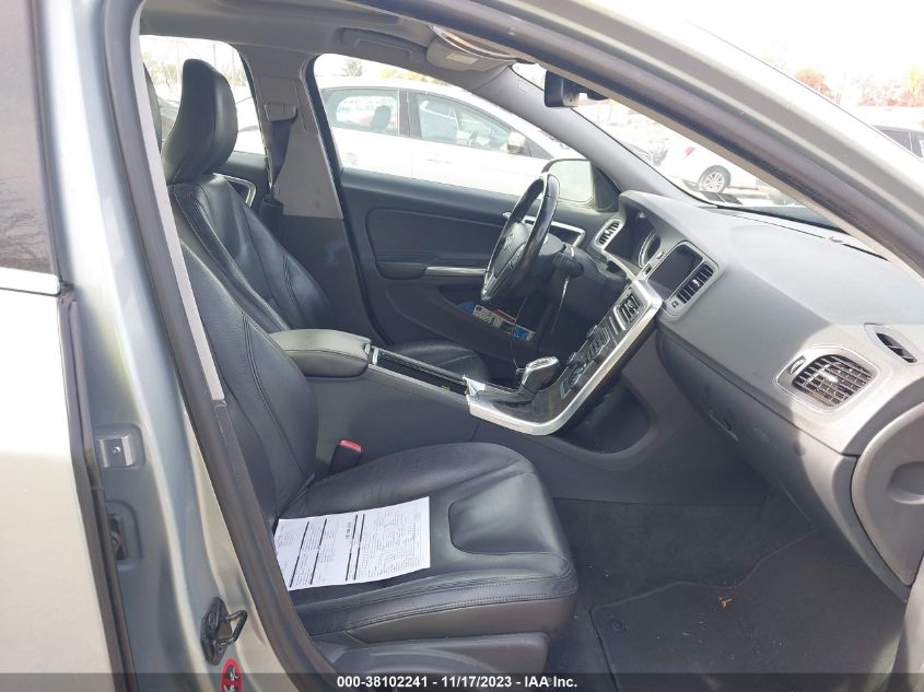 2013 VOLVO S60 T5 - YV1612FH3D1234434