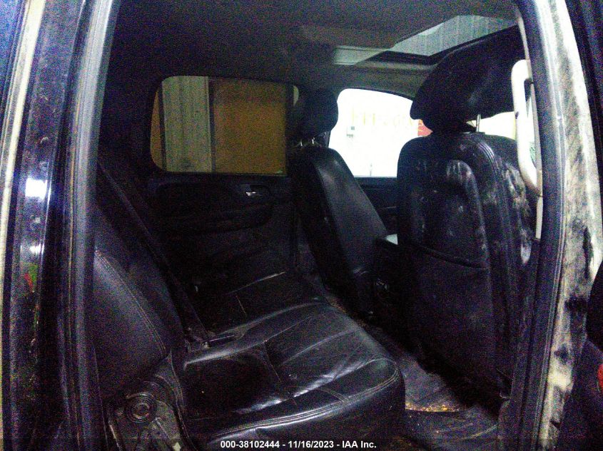 2013 CHEVROLET SUBURBAN 1500 LT - 1GNSKJE70DR298718
