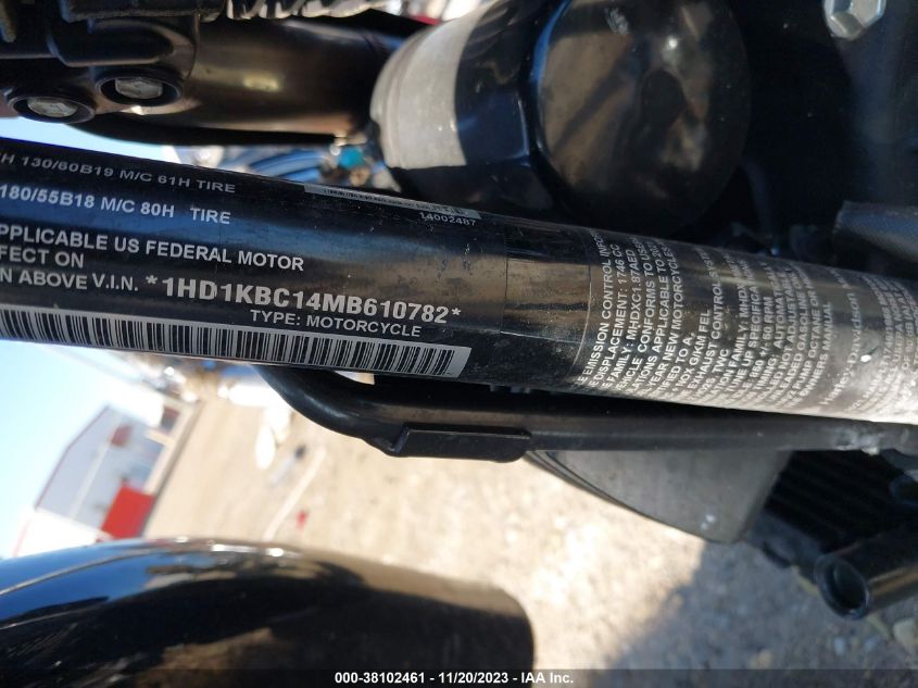 2021 HARLEY-DAVIDSON FLHX - 1HD1KBC14MB610782