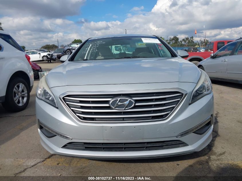 2015 HYUNDAI SONATA SE - 5NPE24AF1FH054171