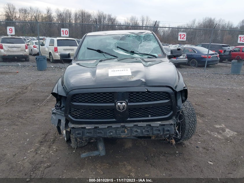 VIN 1C6RR7FG0HS718536 2017 RAM 1500 EXPRESS  4X4 6\4" BOX