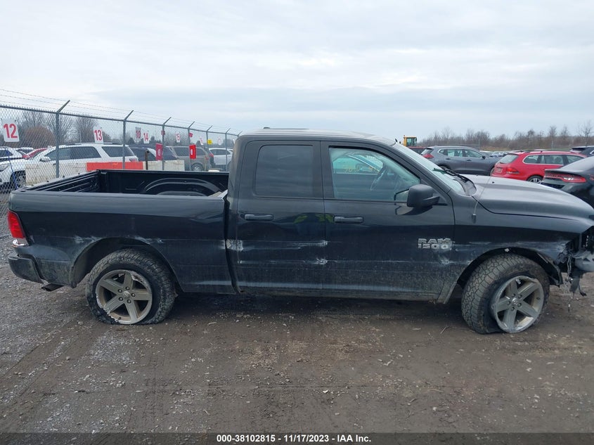 VIN 1C6RR7FG0HS718536 2017 RAM 1500 EXPRESS  4X4 6\4" BOX