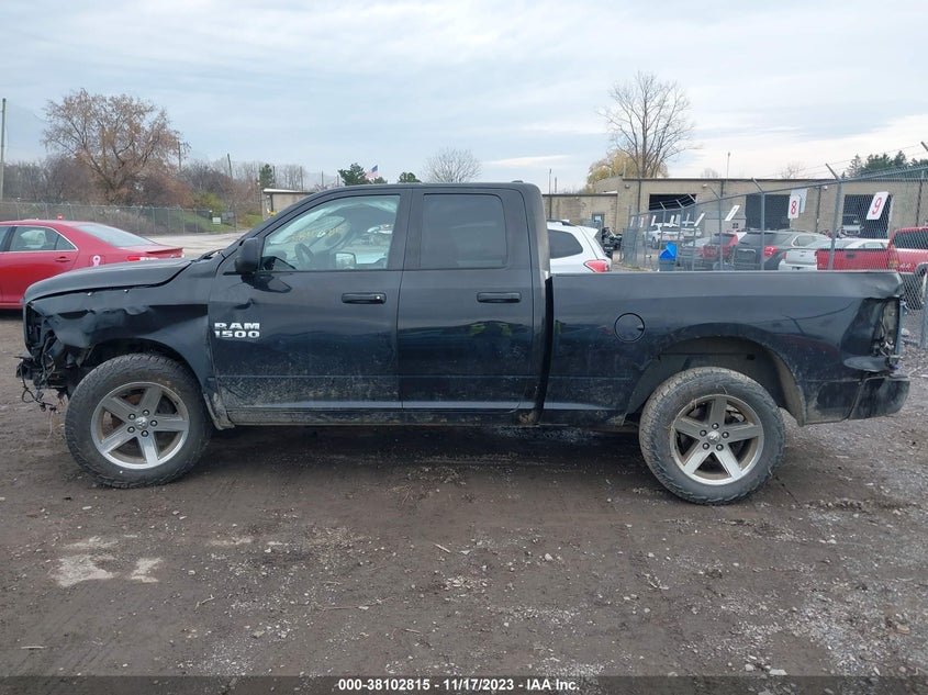 VIN 1C6RR7FG0HS718536 2017 RAM 1500 EXPRESS  4X4 6\4" BOX