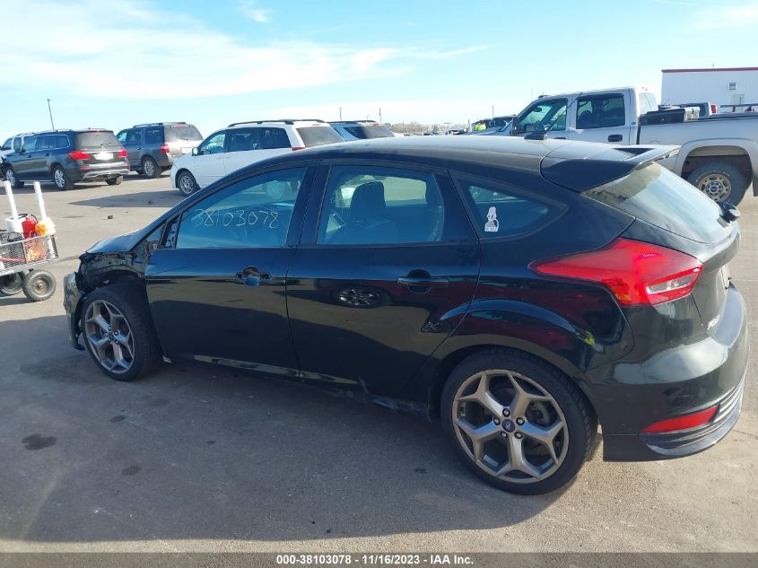 VIN 1FADP3L94JL325748 2018 FORD FOCUS ST