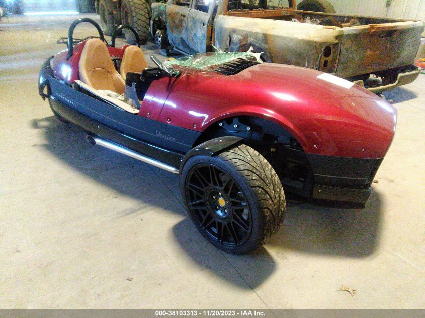 7KGTC2V3XLR000099 VANDERHALL VENICE 2020