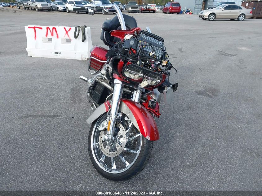 2016 HARLEY-DAVIDSON FLTRUSE CVO ROAD GLIDE 1HD1TAN19GB953094