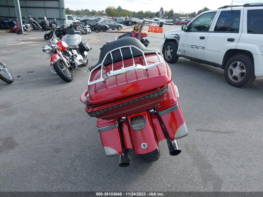 2016 HARLEY-DAVIDSON FLTRUSE CVO ROAD GLIDE 1HD1TAN19GB953094
