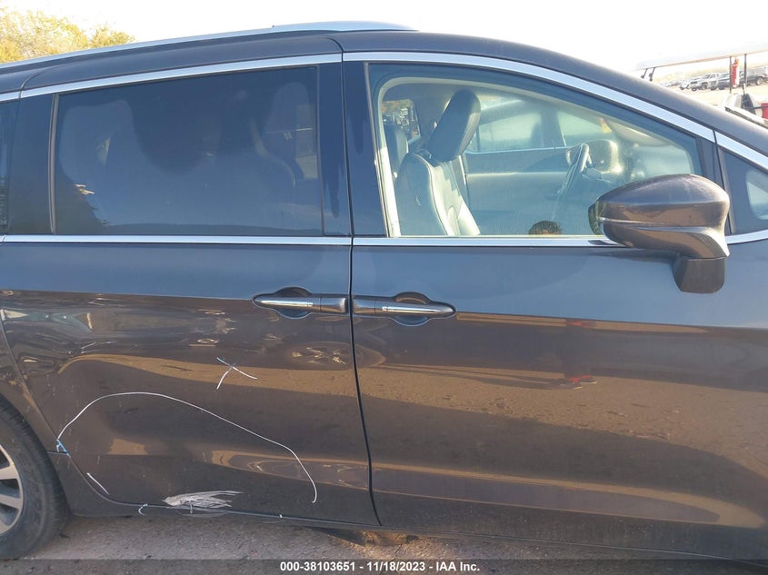 VIN 2C4RC1L71MR578424 2021 CHRYSLER PACIFICA HYBRID TOURING L