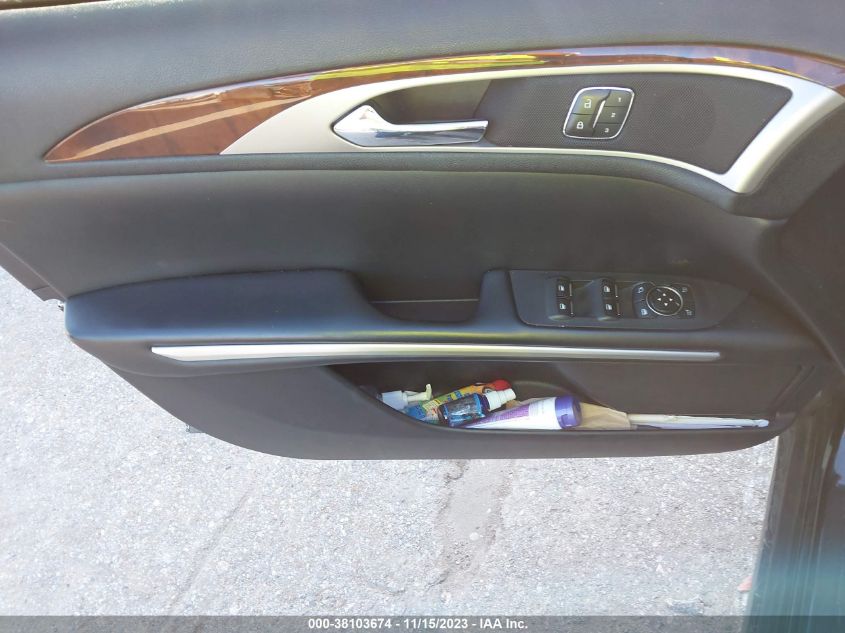 2015 LINCOLN MKZ - 3LN6L2J95FR605033