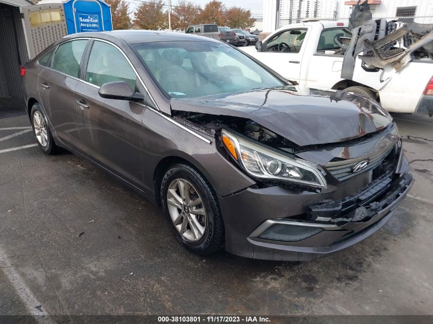 2017 HYUNDAI SONATA SE - 5NPE24AF7HH573907