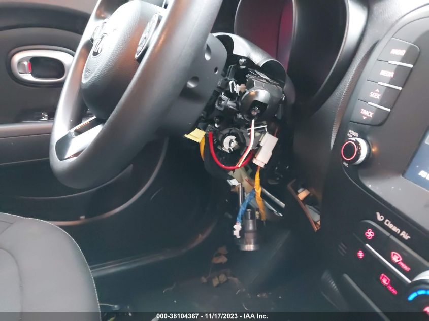 2019 KIA SOUL + - KNDJP3A55K7025661