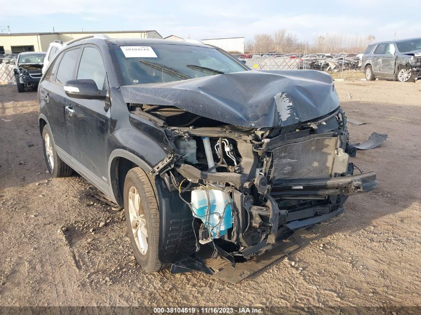 2015 KIA SORENTO LX - 5XYKTCA67FG587319