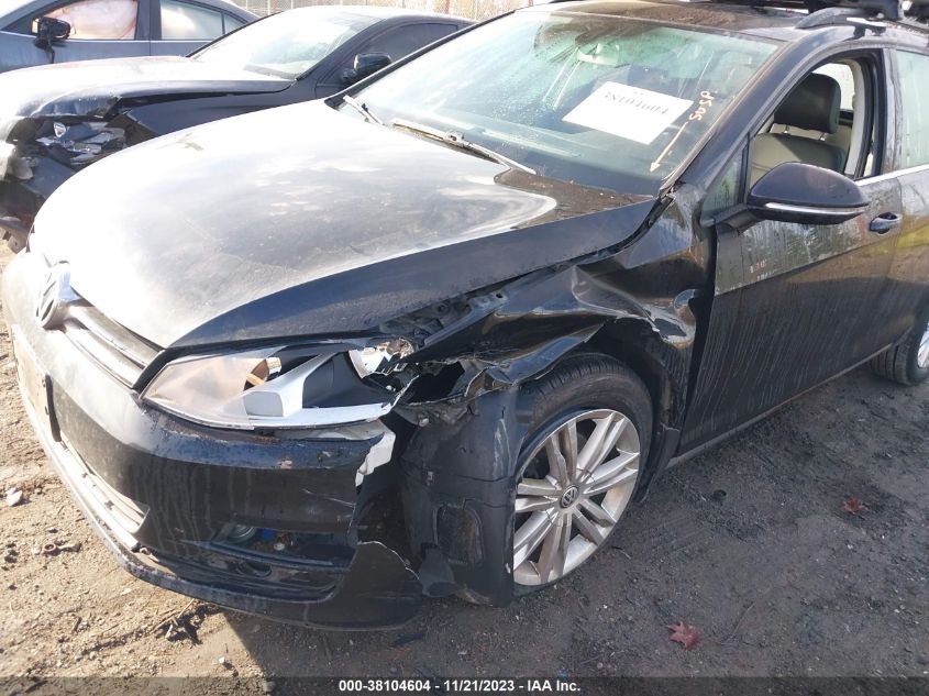 2015 VOLKSWAGEN GOLF SPORTWAGEN TDI SE 4-DOOR - 3VWFA7AU6FM512169