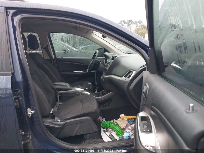VIN 3C4PDCAB6JT383452 2018 DODGE JOURNEY SE