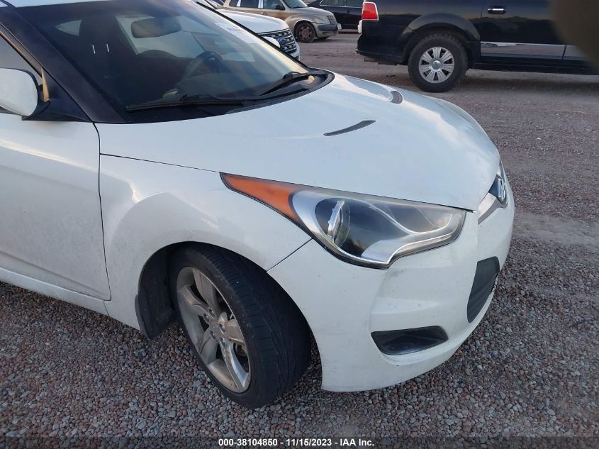 2013 HYUNDAI VELOSTER W/BLACK INT - KMHTC6AD7DU141876
