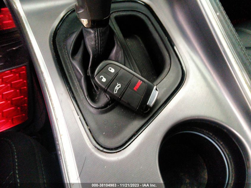 VIN 2C3CDZAG0KH676954 2019 DODGE CHALLENGER SXT