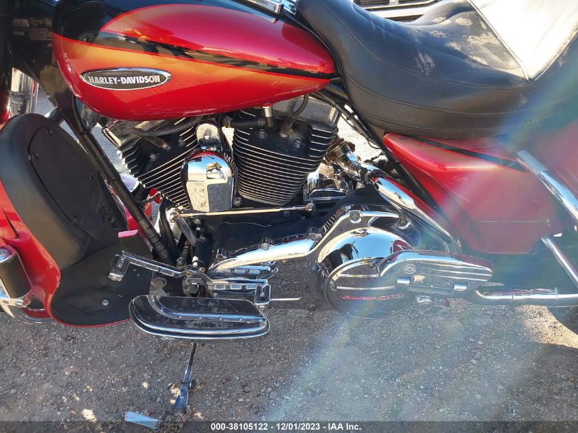 2007 HARLEY-DAVIDSON FLHTCUSE - 1HD1PR8127Y958830
