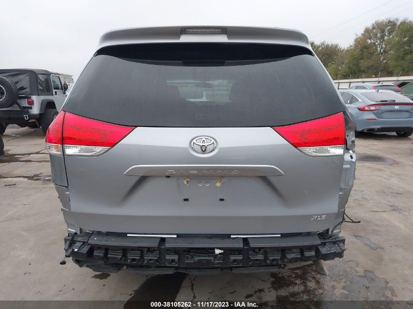 5TDYK3DC8CS219762 2012 TOYOTA SIENNA, photo no. 17