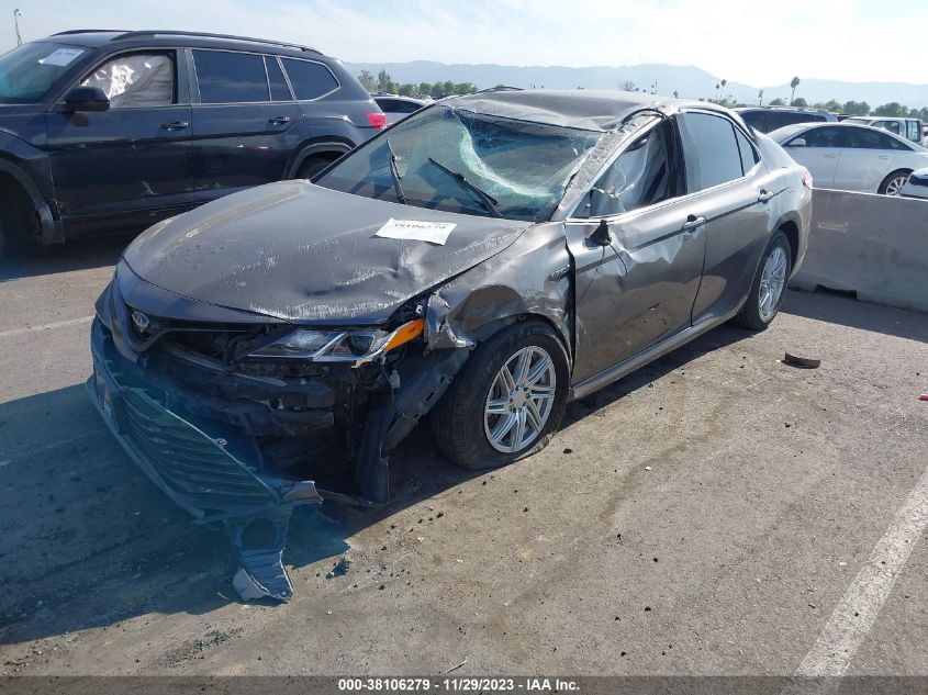 2018 TOYOTA CAMRY HYBRID LE - 4T1B31HK2JU501571