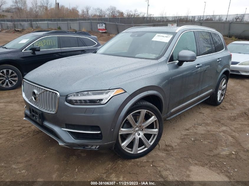 YV4A22PL1J1376046 2018 VOLVO XC90 - Image 2
