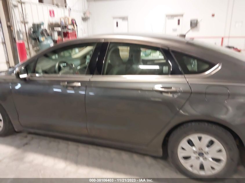 2019 FORD FUSION S - 3FA6P0G78KR133641