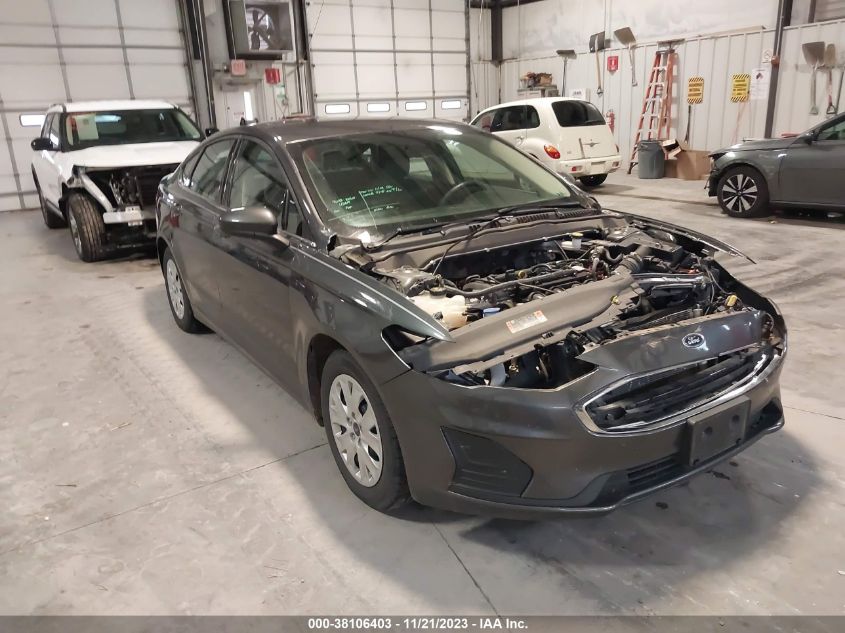 2019 FORD FUSION S - 3FA6P0G78KR133641