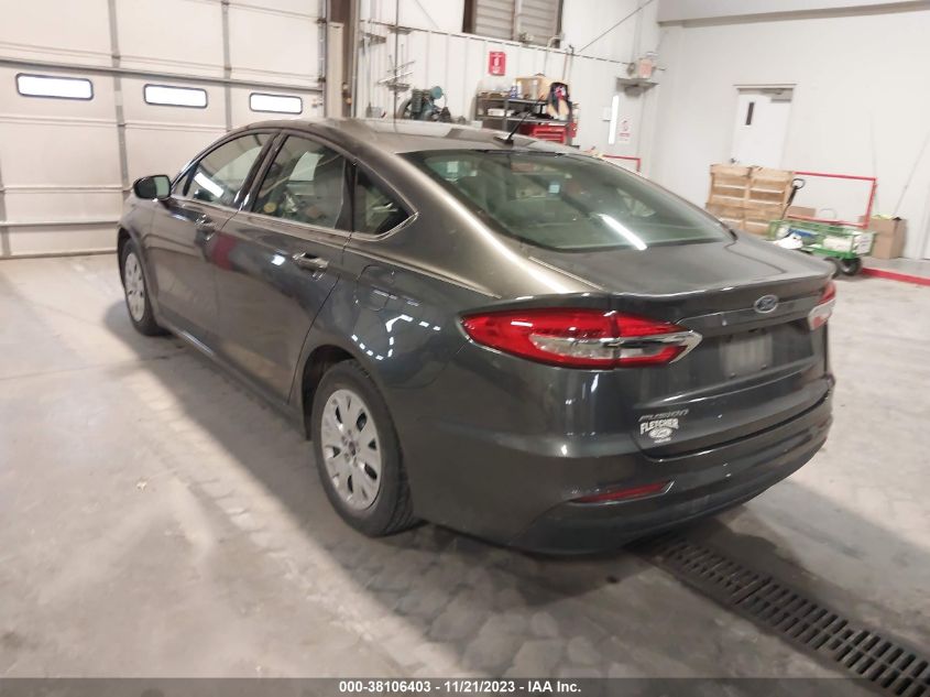 2019 FORD FUSION S - 3FA6P0G78KR133641