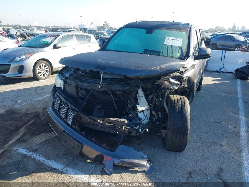 VIN 1C4RJEAG9JC485204 2018 JEEP GRAND CHEROKEE LAREDO
