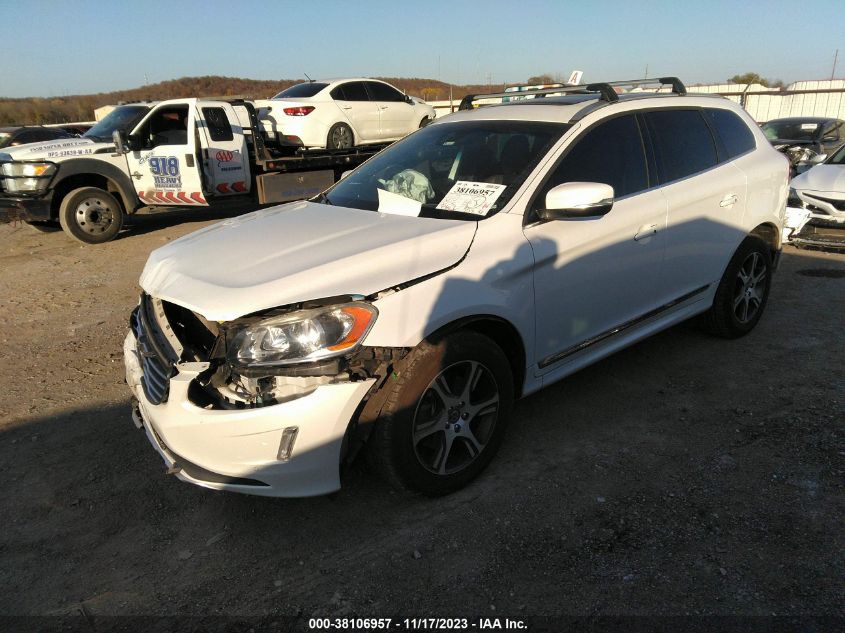 YV4902RK8F2702018 2015 VOLVO XC60 - Image 2