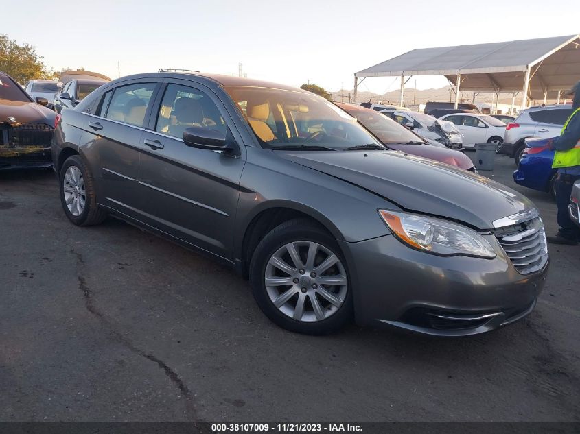 2013 CHRYSLER 200 TOURING - 1C3CCBBBXDN588632