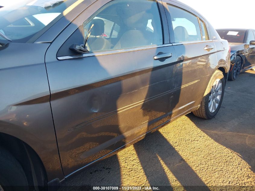 2013 CHRYSLER 200 TOURING - 1C3CCBBBXDN588632