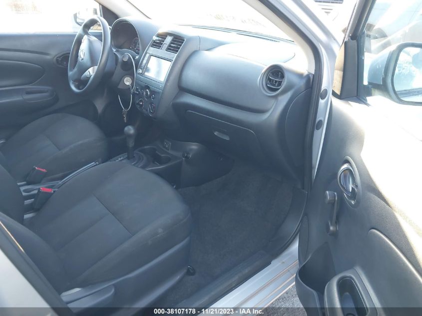 2019 NISSAN VERSA S/S PLUS/SV - 3N1CN7AP7KL813833