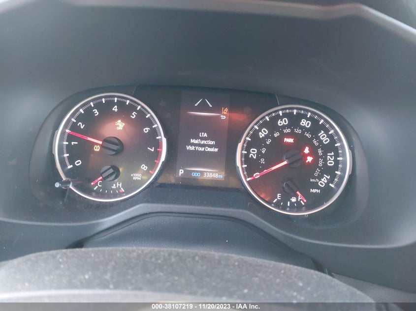 VIN 2T3W1RFV2MW114100 2021 TOYOTA RAV4 XLE
