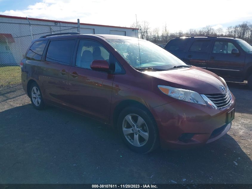 TOYOTA-SIENNA-5TDKK3DC0ES469232