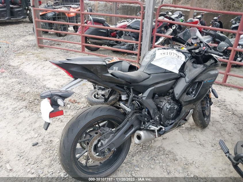 VIN JYARM38E2NA004285 2022 YAMAHA YZFR7