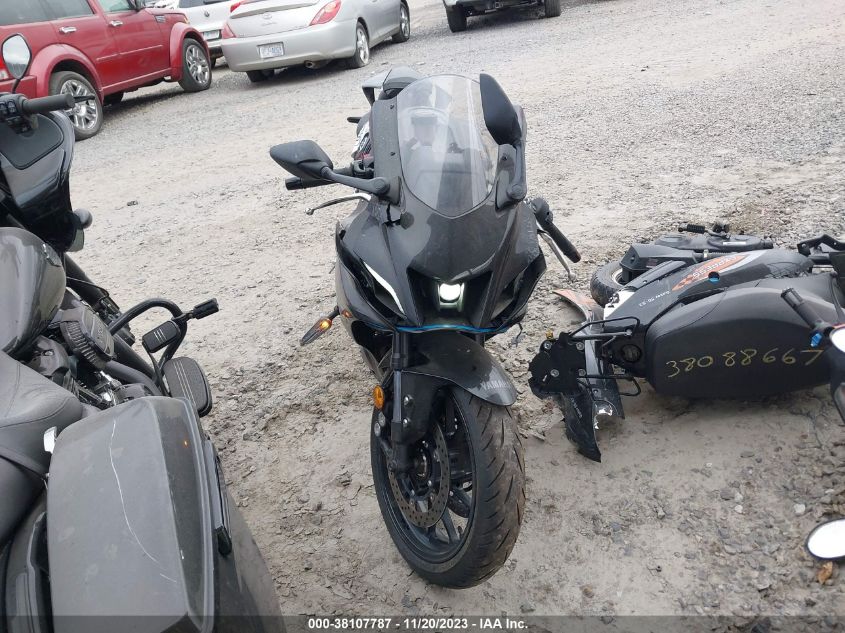 VIN JYARM38E2NA004285 2022 YAMAHA YZFR7