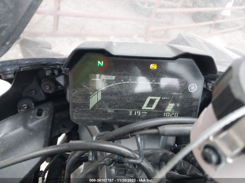 VIN JYARM38E2NA004285 2022 YAMAHA YZFR7
