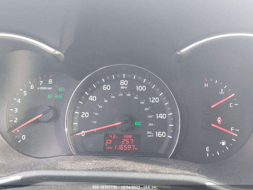 2015 KIA SORENTO LX - 5XYKTCA63FG604634