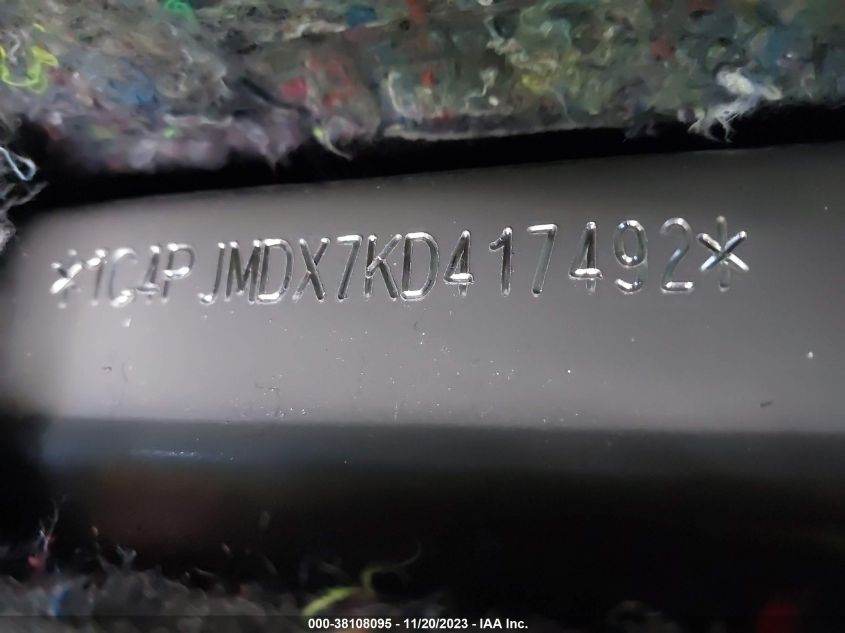 1C4PJMDX7KD417492 Jeep Cherokee LIMITED 9