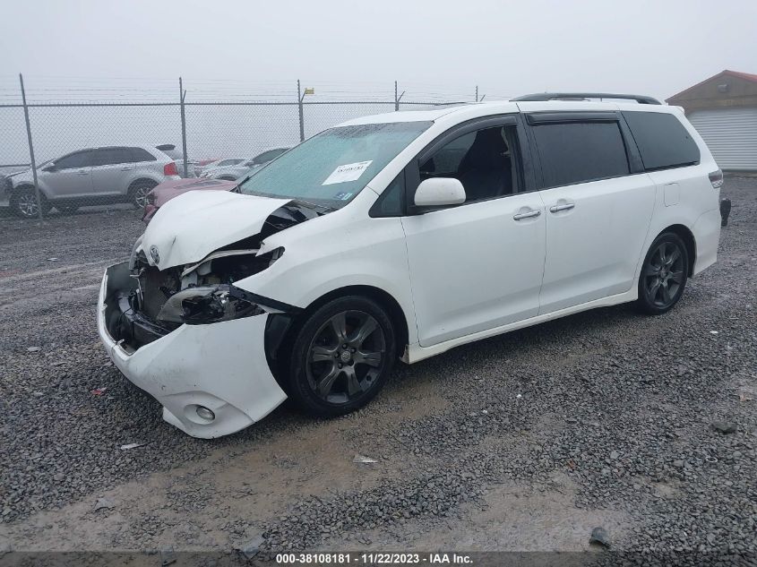 5TDXK3DC2FS603648 2015 TOYOTA SIENNA, photo no. 2