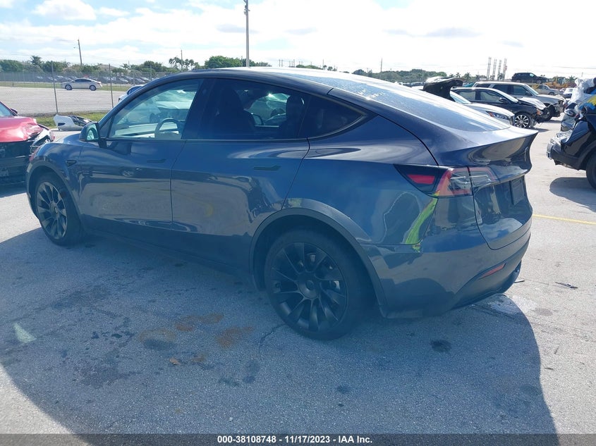 VIN 7SAYGDEE1PA026306 2023 TESLA MODEL Y