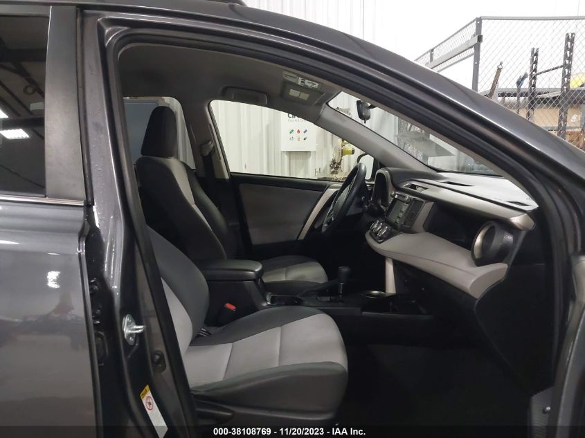 2015 TOYOTA RAV4 LE - JTMZFREVXFD066216
