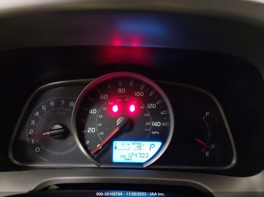 2015 TOYOTA RAV4 LE - JTMZFREVXFD066216