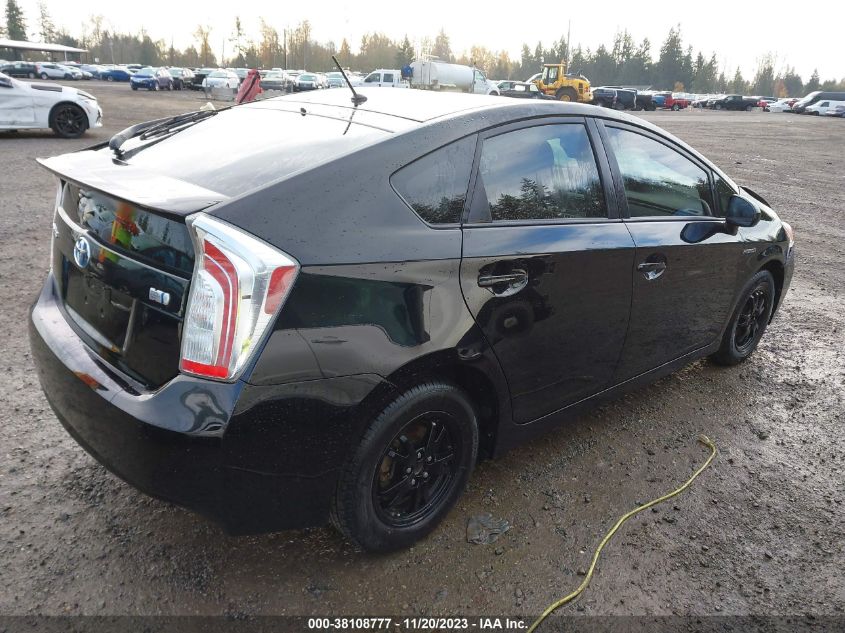 2015 TOYOTA PRIUS TWO - JTDKN3DU2F1876421