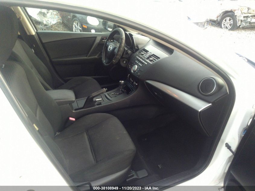 2013 MAZDA MAZDA3 I SPORT - JM1BL1UP5D1849165